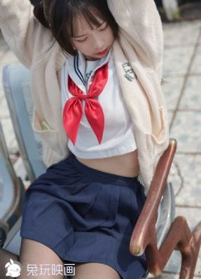 欧美老妇脱光推油按摩_在线手机观看