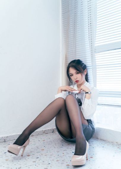 伊人亚洲欧美一区二区_HD免费在线播放