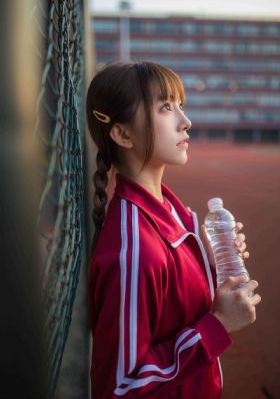女主播扒开屁股给粉丝看尿口_720韩国电影在线观看