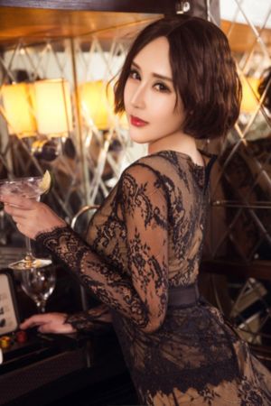 欧美的裙子_高清免费HD高清完整电影