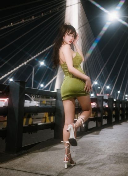 欧美老肥婆_1080P免费在线播放